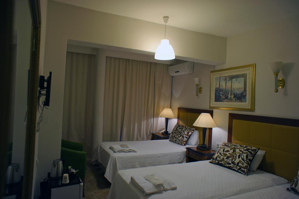 Academia Hotel Estambul Habitación foto