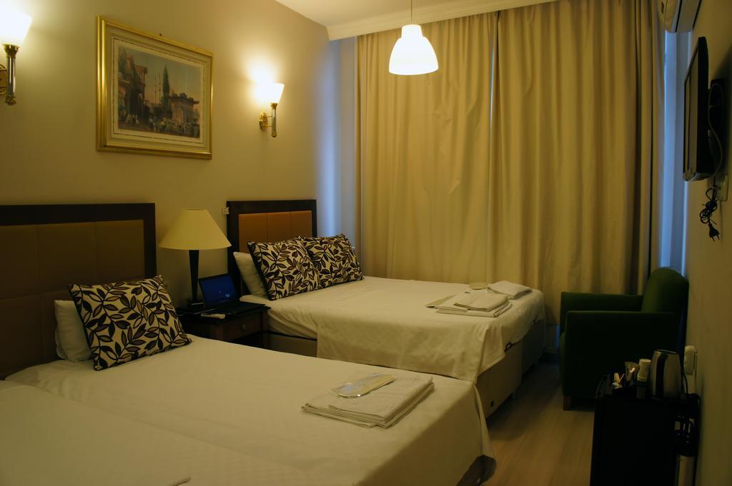 Academia Hotel Estambul Habitación foto